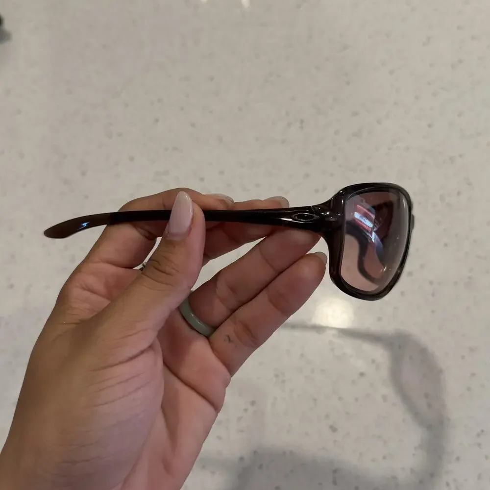 Oakley sunglasses womens